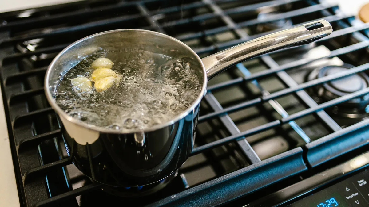 Boiling Water to Cook Plant Roots